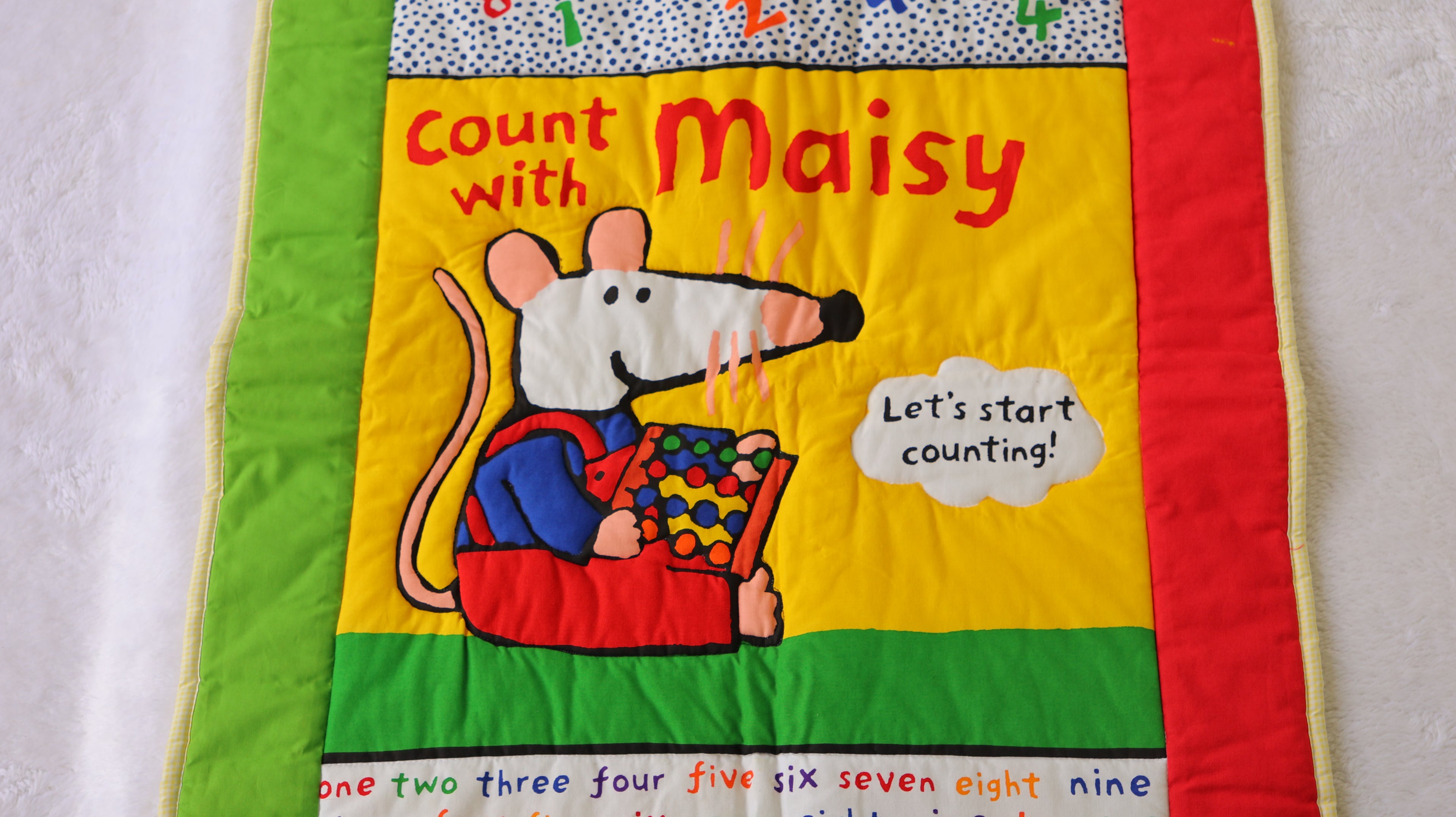 Counting with Maisy - Wall Hanging & Play Mat