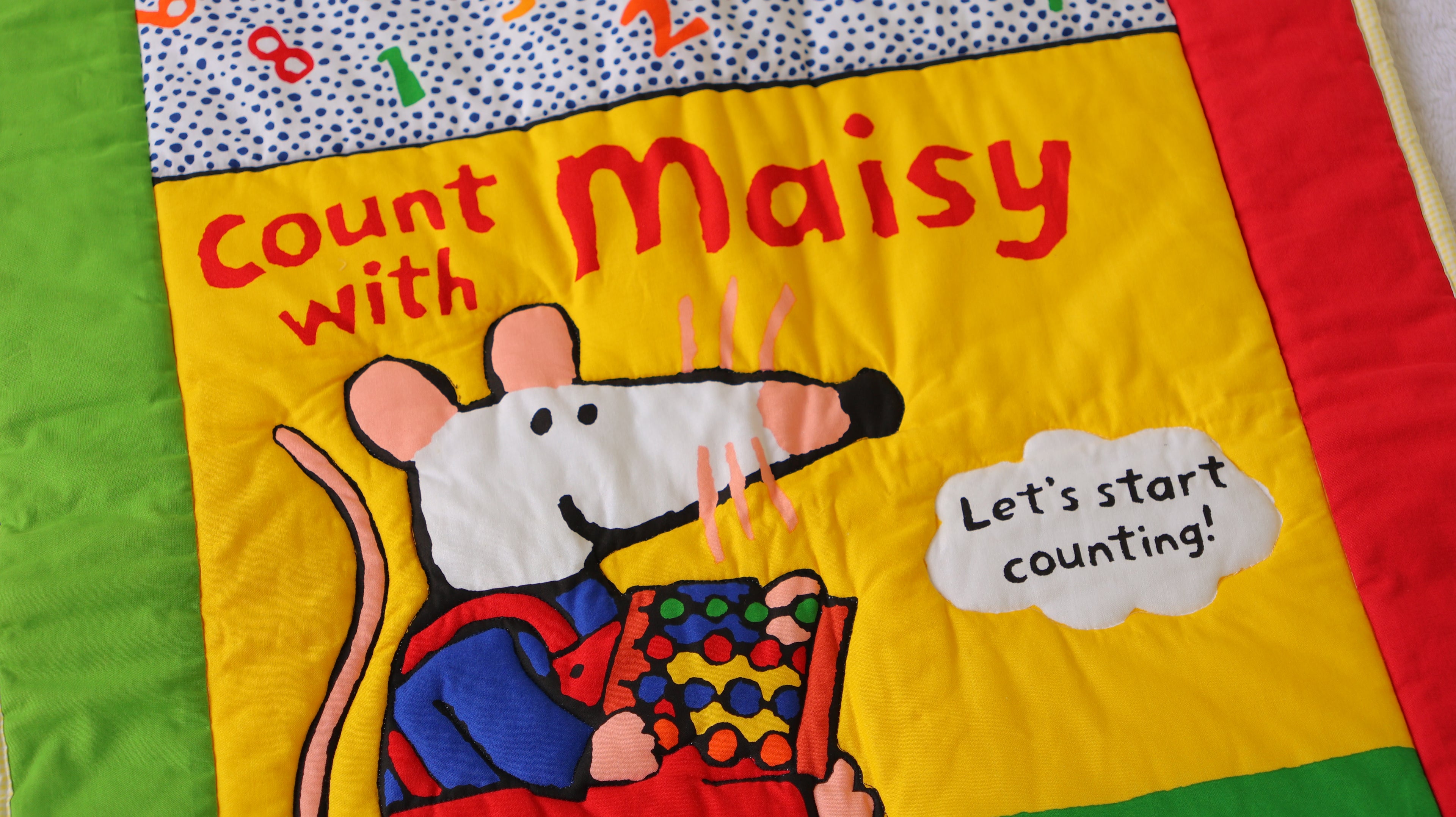 Counting with Maisy - Wall Hanging & Play Mat