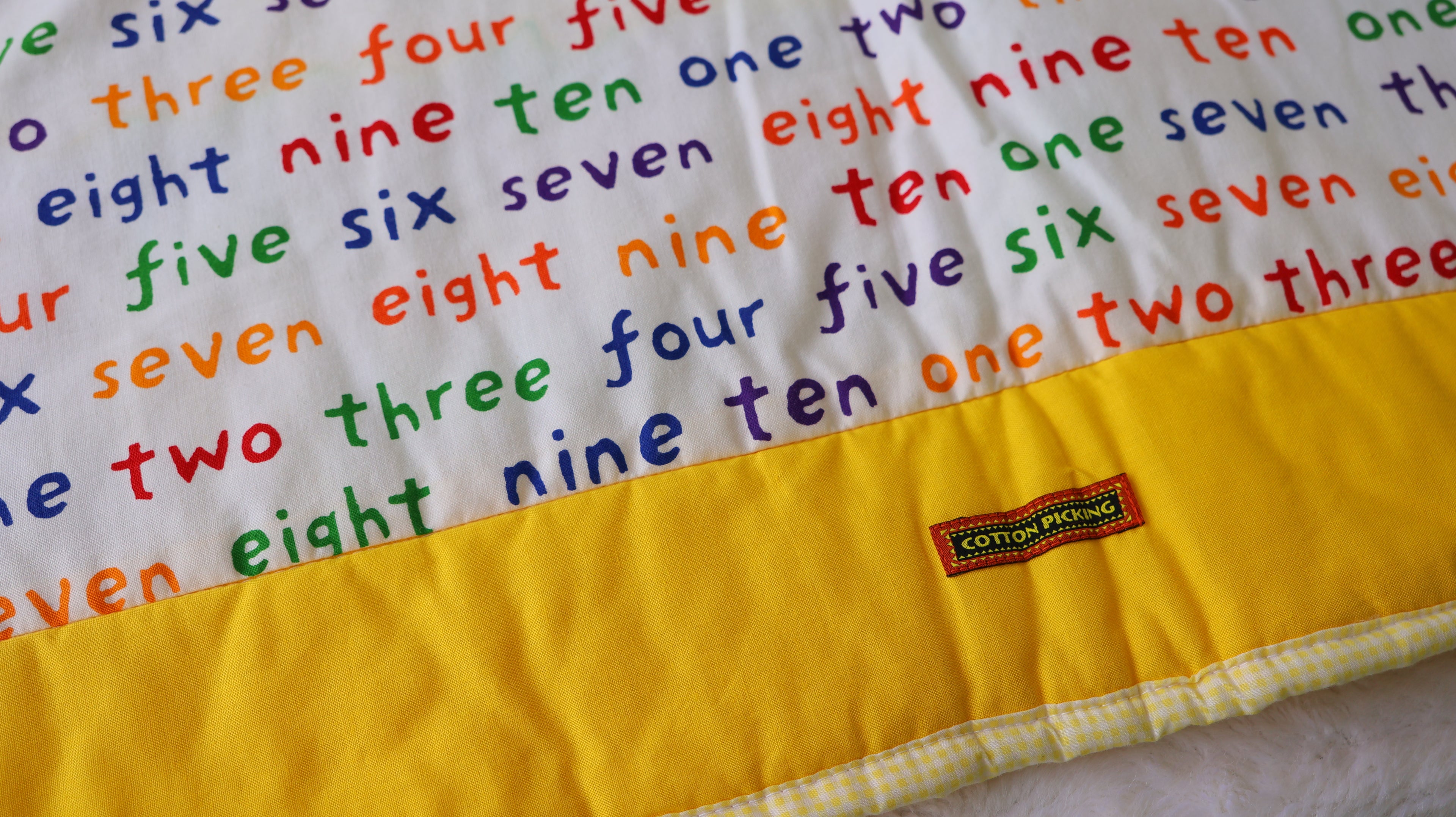 Counting with Maisy - Wall Hanging & Play Mat